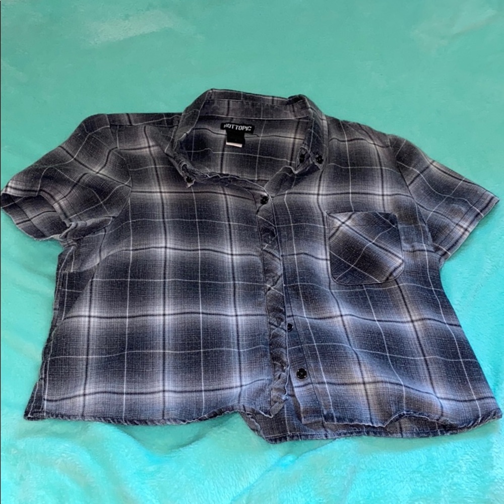 Button down hot topic collared crop top